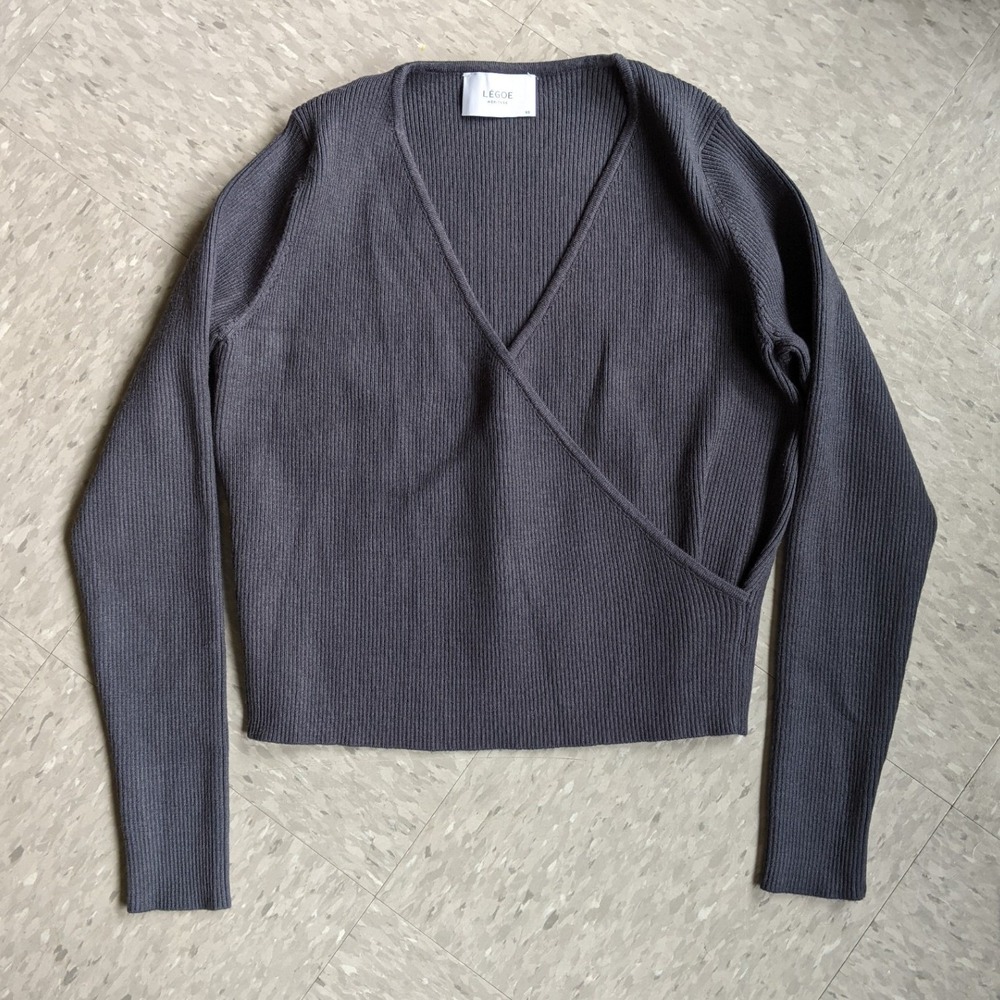 LEGOE HERITAGE Grey Ribbed Knit Breastfeeding Wrap Front Long Sleeve Sweater Top - Picture 9 of 9